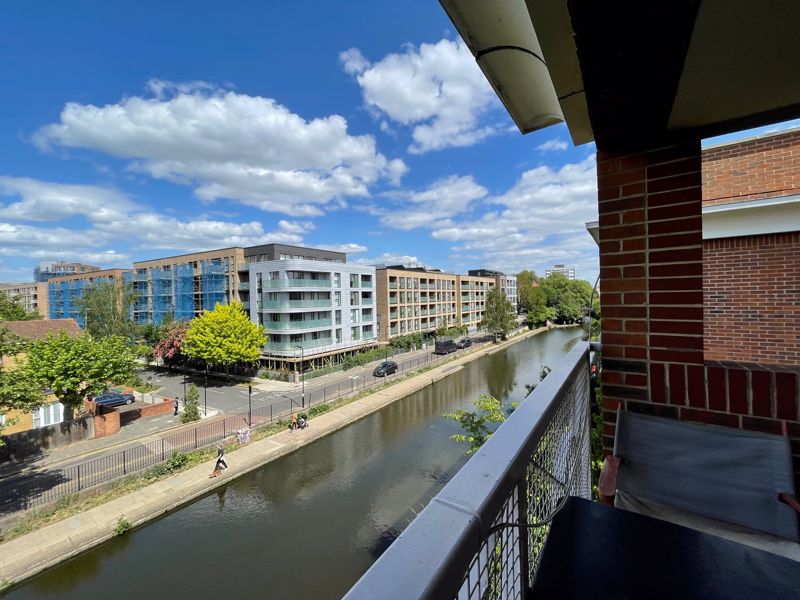 Canal view- click for photo gallery